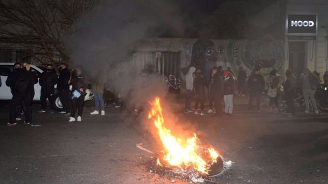 kicillof intenta desactivar la protesta policial con anuncio de aumento de salarios