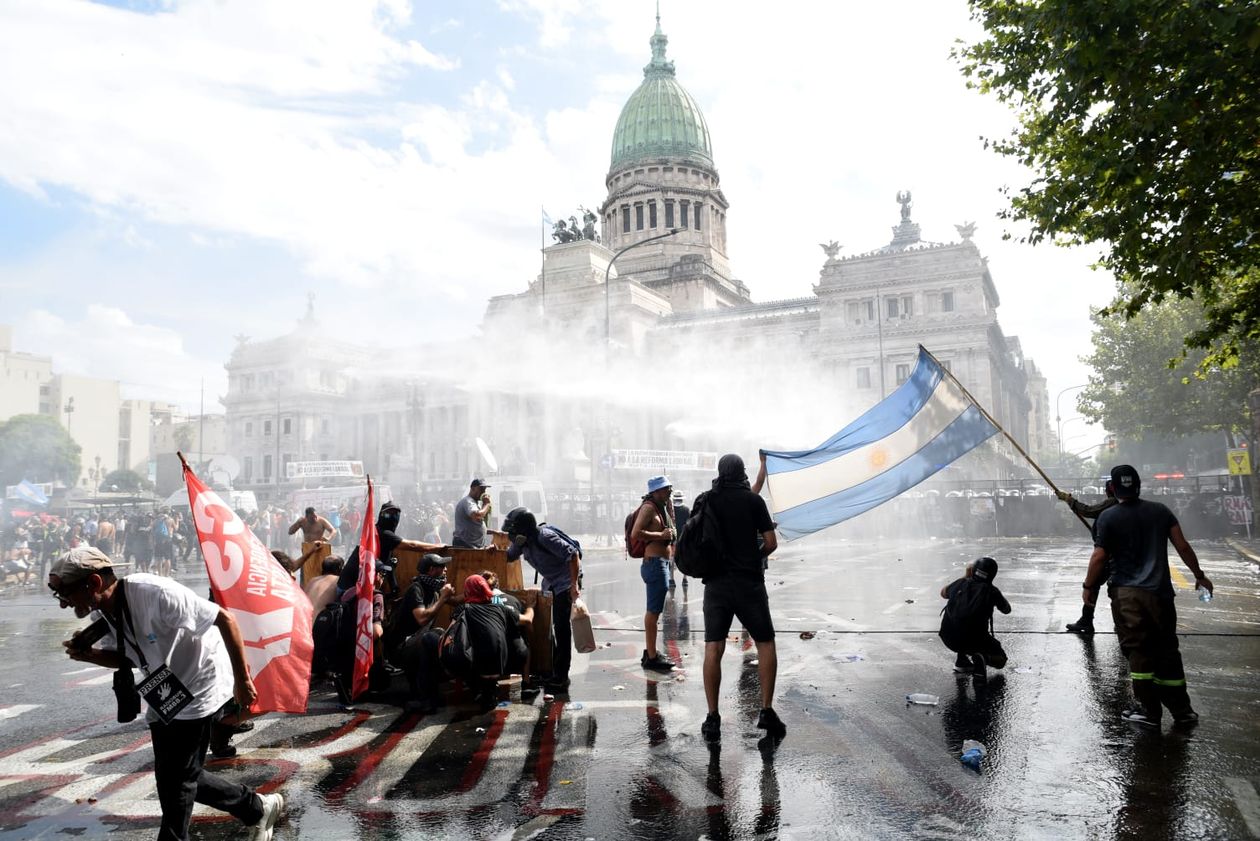 La marcha contra la reforma laboral terminó con incidentes