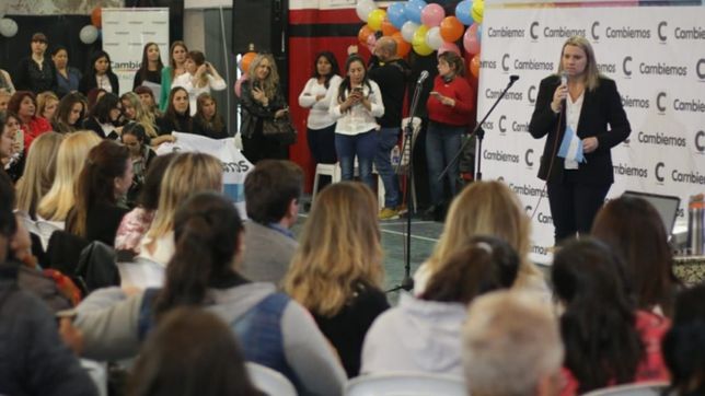 fuerte respaldo a vidal en un encuentro de mujeres de cambiemos