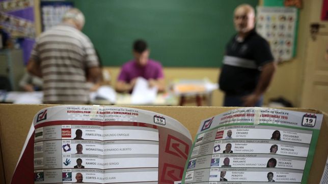 La Boleta única de papel, sistema de elección de Santa Fe. En esta oportunidad, serán tres categorías.
