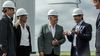 El gobernador Martín Llaryora junto a Claudio Puértolas, presidente de EPEC; la intendenta de General Levalle, Laura Rodríguez Paredes; el CEO de YPF Luz, Martín Mandarano; y el Ministro de Gobierno, Manuel Calvo, en la inauguración del parque eólico.