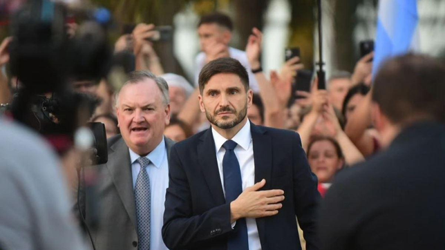 El gobernador Maximiliano Pullaro y el presidente de la UCR Felipe Michlig.