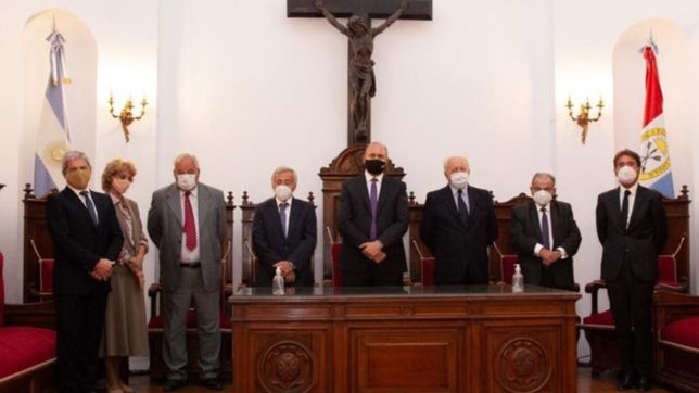 la corte avalo el control politico de la legislatura sobre los fiscales