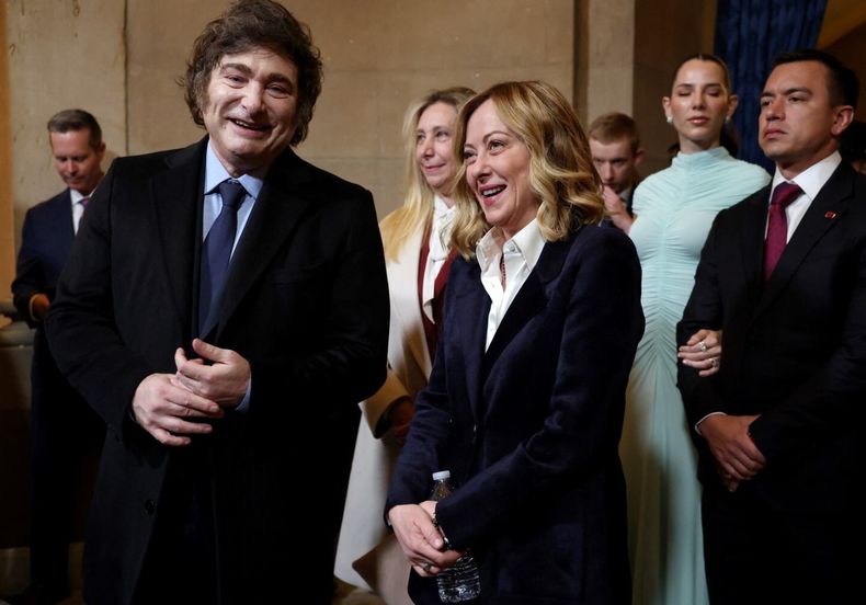 Javier Milei y Giorgia Meloni en la asunción de Donald Trump. Foto: REUTERS.