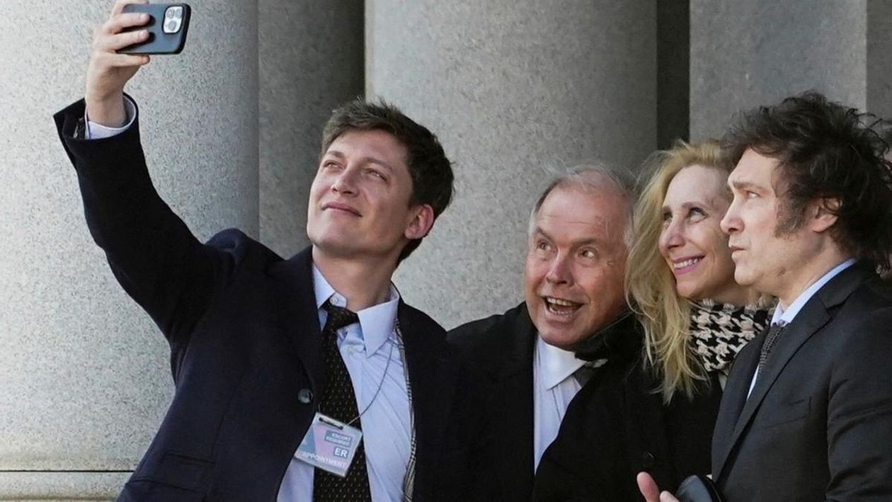 Santiago Caputo, Karina Milei y Javier Milei.&nbsp;