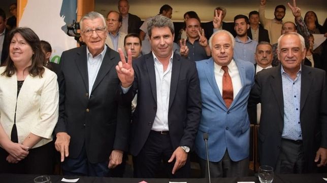 gioja y unac sellaron la paz y llamaron a la unidad del peronismo