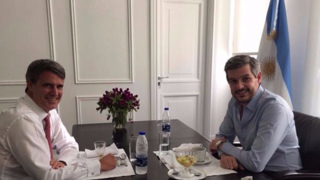almuerzo pena - prat gay con versiones cruzadas sobre la embajada en washington