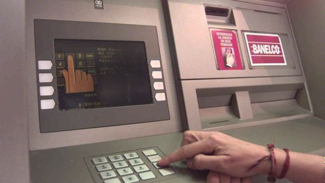 un fondo de ee.uu. se quedo con el control de visa y banelco por us$700 millones