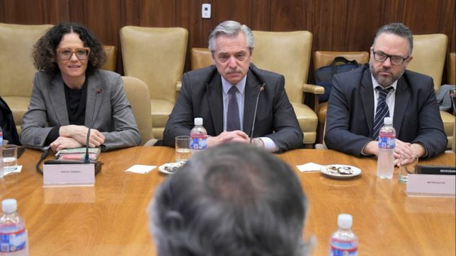 la uia activo la mesa de transicion con los ministros de fernandez