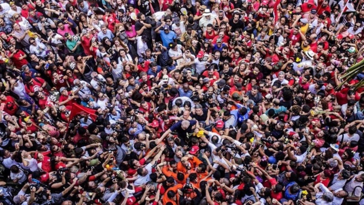 Hierve Brasil: Lula entra en prisión