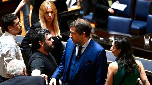 Kicillof, sin endeudamiento: no hay acuerdo, se cayó la sesión y el debate pasa a extraordinarias
