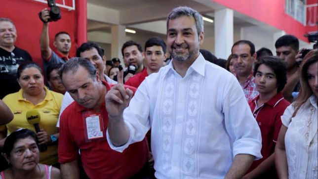 abdo gano las primarias y el coloradismo tradicional desplaza al liberalismo