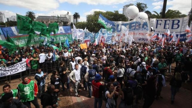 los trabajadores que dependen de vidal paralizan la provincia