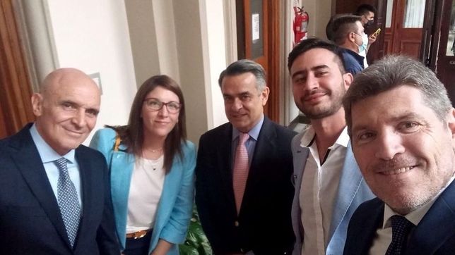 cruje el bloque libertario en la legislatura bonaerense