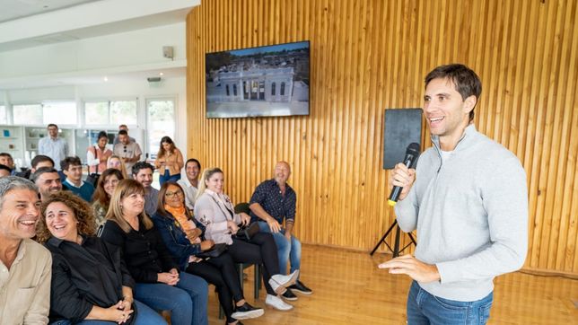Santiago Passaglia, frente a la militancia.