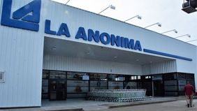 La Anónima entra a competir a Rosario como parte de su expansión nacional.