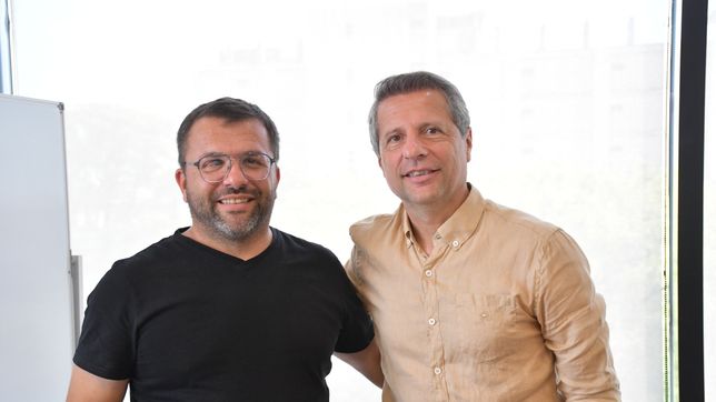 Gabriel Faletto junto a Damián Bernarte. El intendente de Marull reemplaza al de San Francisco en la presidencia de la Comunidad Regional San Justo. 