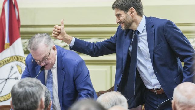 El gobernador de Santa Fe, Maximiliano Pullaro, instantes previos a emitir su discurso de apertura de sesiones.