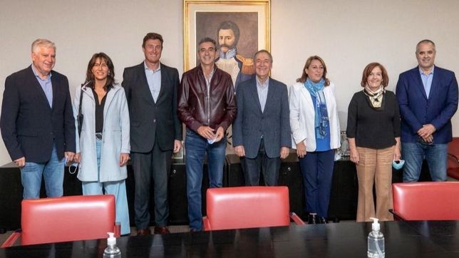 con traje de garante federal, schiaretti le pone una ficha a una nueva mayoria