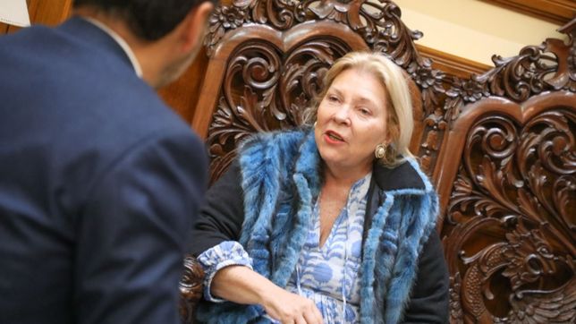 para carrio, es gracioso que la pareja detenida vendiera copos de azucar