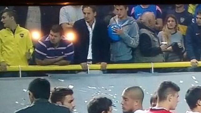 otro papelon de bruera: festejo el gas pimienta a river y despues se arrepintio por twitter