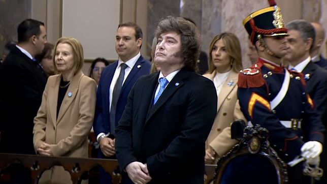 Javier Milei, en penitencia en el tedeum del 25 de Mayo.
