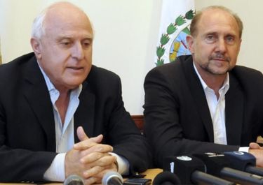 Perotti replicará con Lifschitz el abrazo de oso de Alberto Fernández