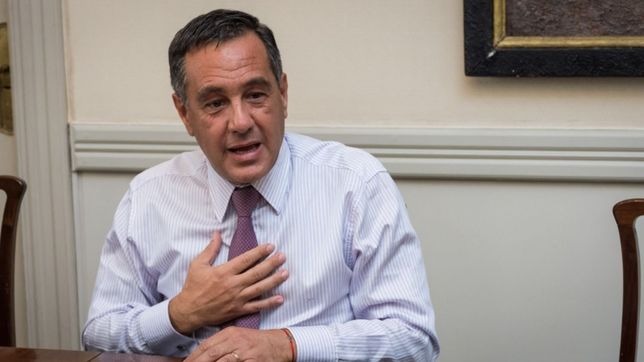 ?cambiemos tiene que ir al centro; si va hacia los extremos, se achica?