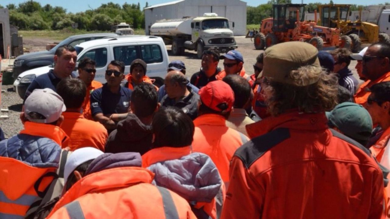 La UOCRA paralizó obras en la Sexta y acusa a Vidal de “oír una sola campana”
