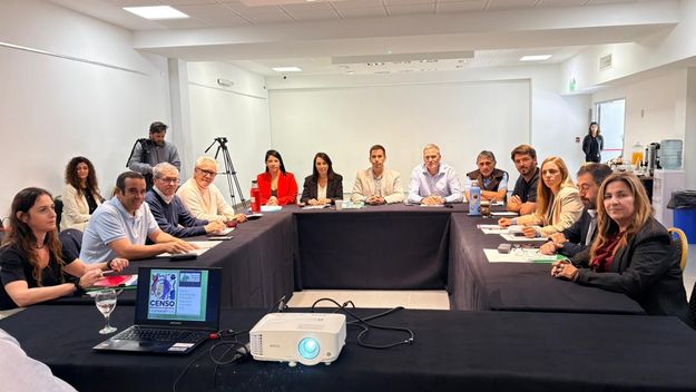 La pelea por la coparticipación y el reparto de regalías petroleras activa a los municipios de Río Negro.