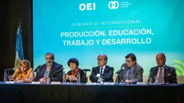 inauguraron el seminario de produccion, educacion, trabajo y desarrollo