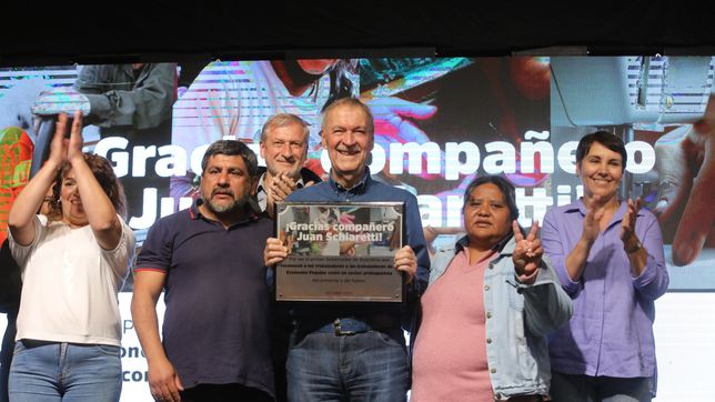 Juan Schiaretti encabezó el jueves un encuentro con trabajadores de la&nbsp; Economía Popular en Córdoba.