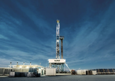 YPF aprovecha el RIGI en Vaca Muerta y anuncia una inversión de u$s 25.000 millones