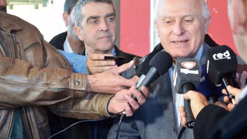 Armando Traferri junto al exgobernador de Santa Fe ya fallecido, el socialista Miguel Lifschitz.