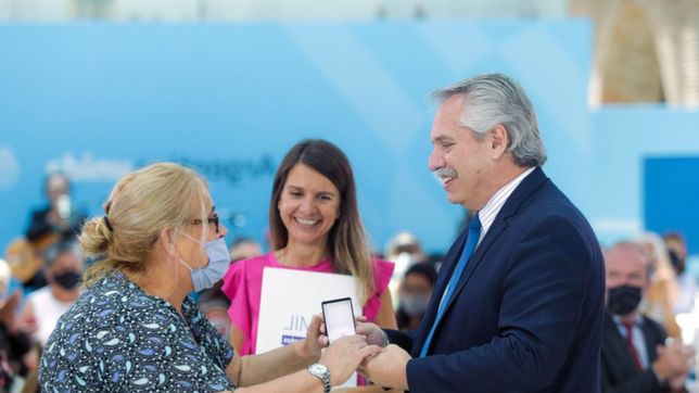 el presidente anuncio un bono de $6.000 para jubilados y pensionados