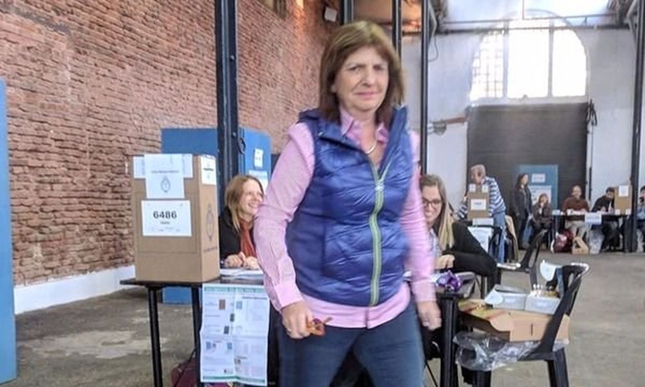 patricia bullrich votando