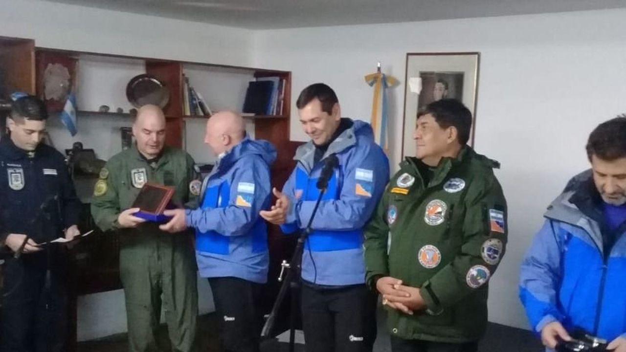 Por primera vez, la Comisión Federal de Impuestos sesionó en la Base Marambio