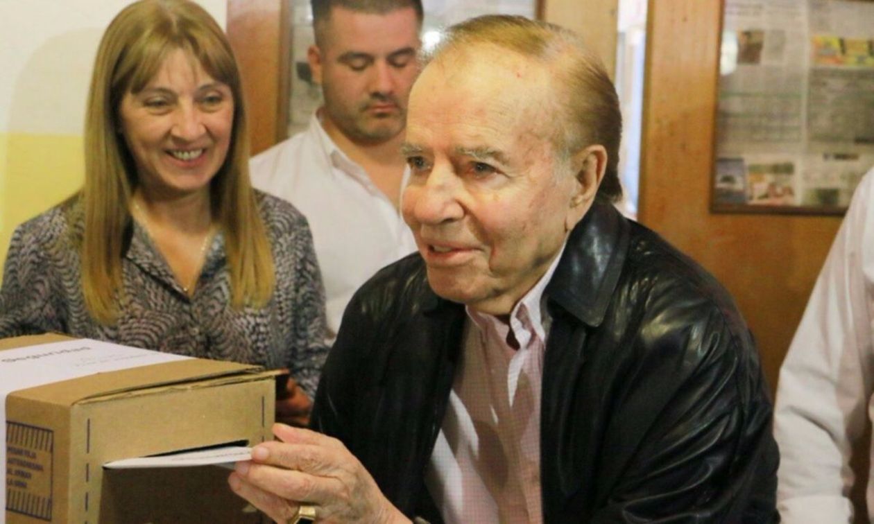 carlos menem votando