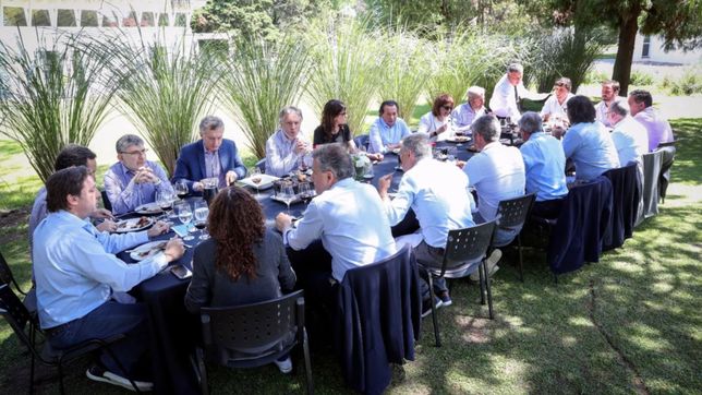 macri, preocupado por el dolar y la fiscalizacion en el viernes de veda