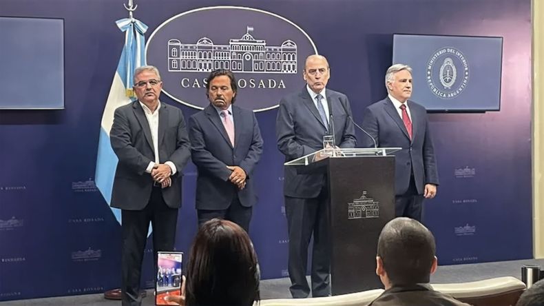 Raúl Jalil, Gustavo Sáenz, Guillermo Francos y Martín Llaryora.