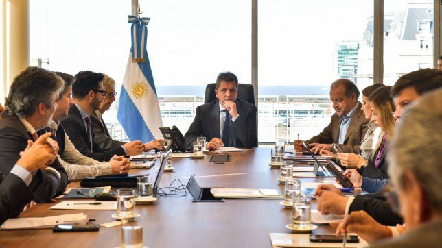 candidatura o renuncia: el frente renovador amenaza con un portazo de massa