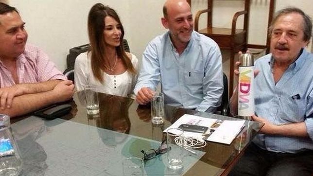 alfonsin estuvo en viedma y agradecio el apoyo del municipio