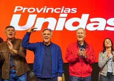 Martín Llaryora y Juan Schiaretti miran los movimientos políticos de Mauricio Macri