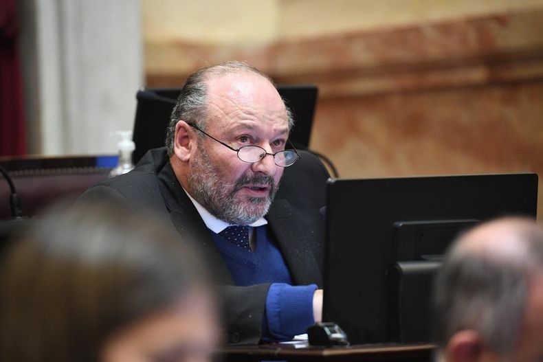 Daniel Kroneberger, experimentado senador de la UCR de La Pampa, se suma a Provincias Unidas y ya se sacan cuentas del interbloque que viene.