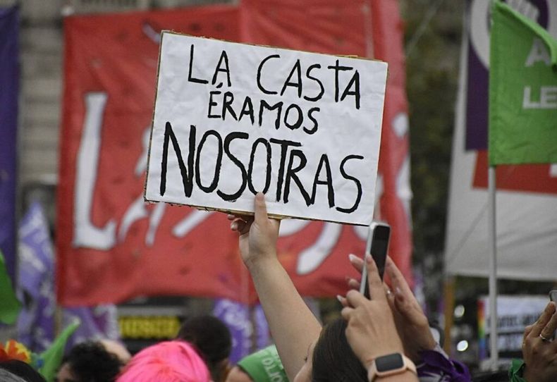 El 80% de las mujeres quiere cambiar el gobierno de Javier Milei.&nbsp;&nbsp;
