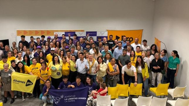 El encuentro en la Fundación Pensar de La Pampa: el PRO hizo pesar su amarillo. 