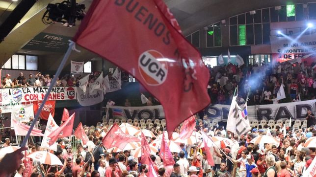 la mistica radical se aduena de ferro: temperatura, color y ritmo militante