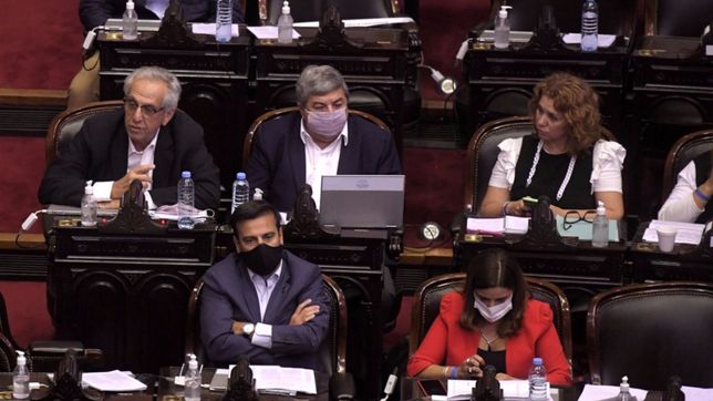 aprobaron cambios en el monotributo y la ley de educacion ambiental