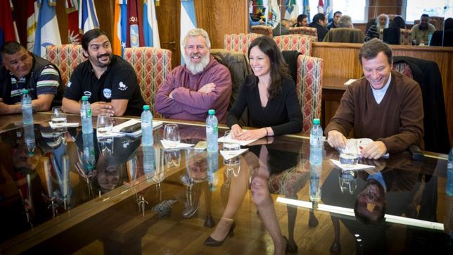 bronca de intendentes de cambiemos con stanley por el reparto de recursos