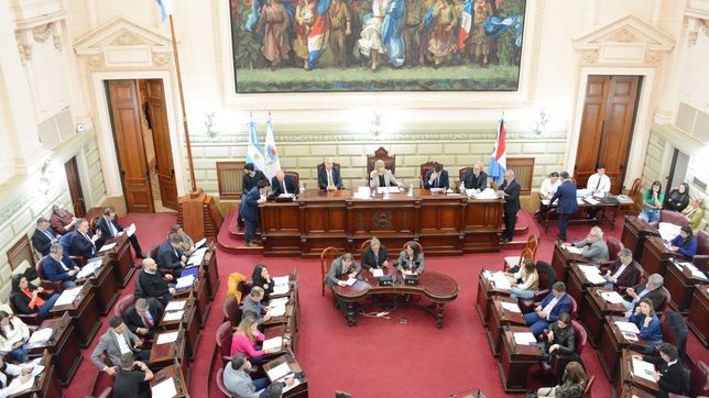 pullaro acelera la transicion: le bloqueo a perotti 29 de 48 pliegos de fiscales